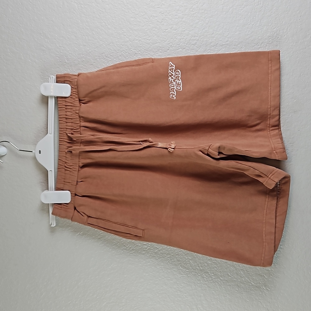 Halfway Dead | NWOT Men's Drawstring Athletics Lounge Basketball Shorts; Sz M